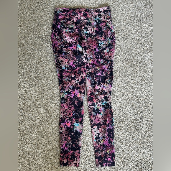 Lululemon Base Pace HighRise Tight 28" Stencil Blossom Red Multi Women’s Size 10 - Picture 4 of 11